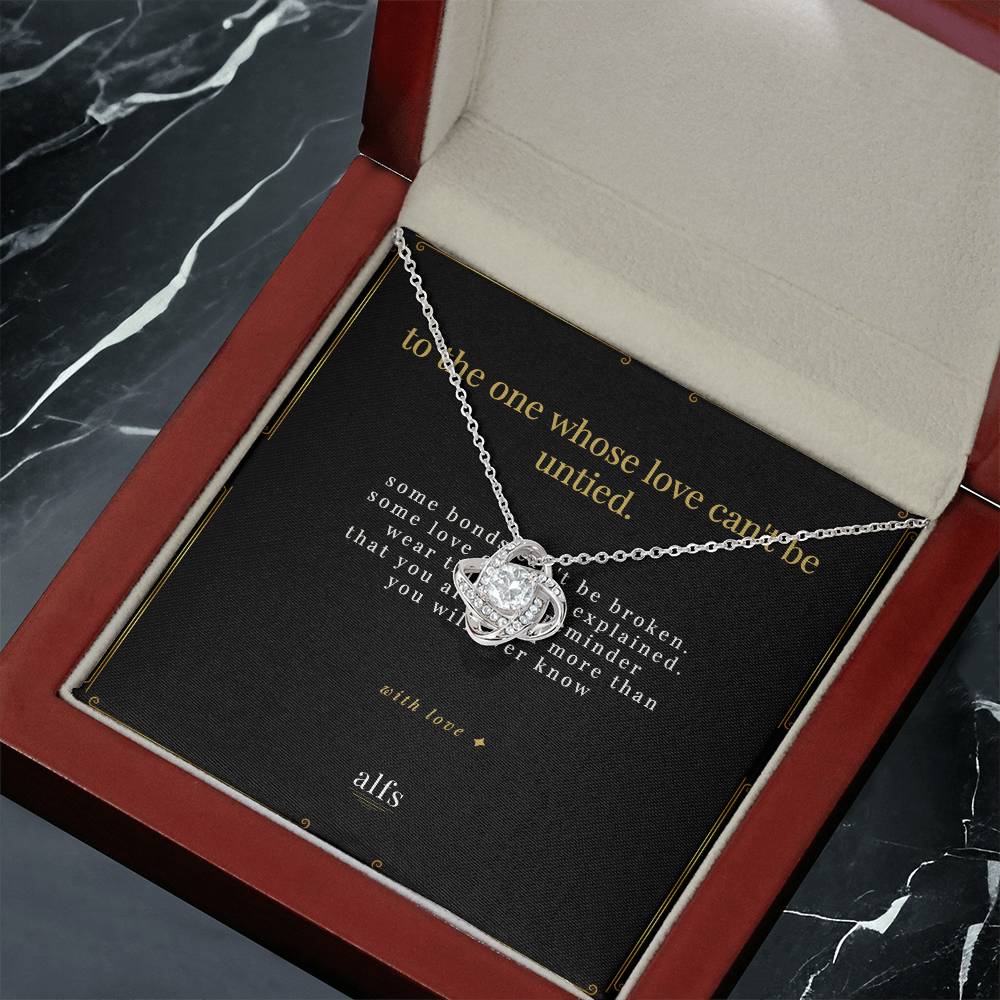 the love knot necklace